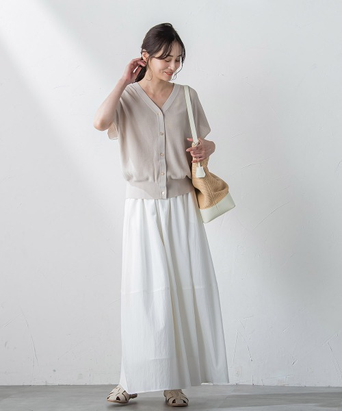 LAUTREAMONT(ロートレアモン)の「ドライタッチニットベスト≪手洗い可能≫(ベスト・レディース・ベージュ/ブラック・9号)」の4枚目の写真
