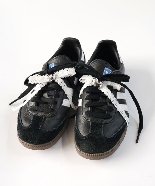 セール】【韓国で今注目のアイテム】 リボン スニーカーチャーム セール】【韓国で今注目のアイテム】 リボン スニーカーチャーム