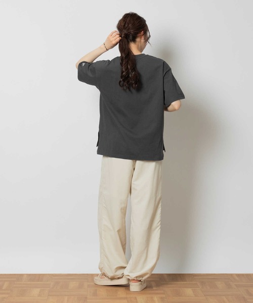 UMBRO（アンブロ）の「【UMBRO】ロゴクルーネックＴシャツ（Tシャツ/カットソー・レディース・ブラック/ベージュ/ホワイト・M/L/XL）」の19枚目の写真