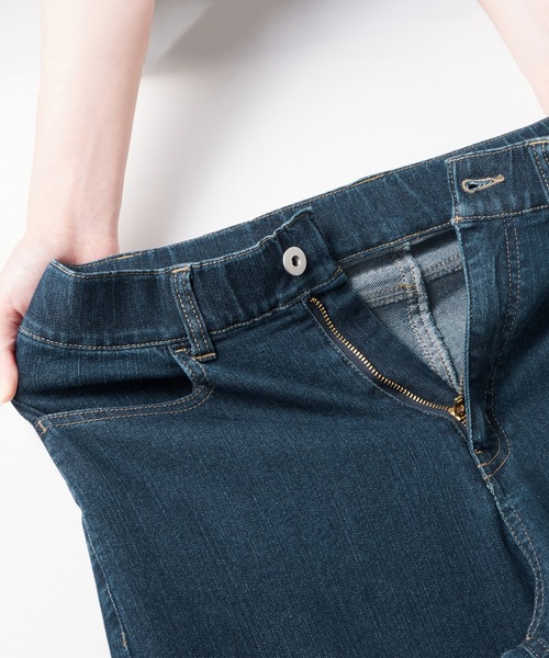 Viola e Viola(ヴィオラエヴィオラ)の「のび心地 ゆるストレートパンツ(その他パンツ・レディース・ネイビー/モカ/カーキ・LL/L/M/3L)」の18枚目の写真