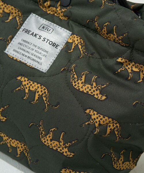KiU（キウ）の「KiU×FREAK'S STORE/キウ×フリークスストア 別注PADDED TOTE MINI BAG パデット トート ミニ バッグ（ショルダーバッグ・レディース・レオパード/ベージュ/ダークグレー/ブラック・ONE SIZE）」の9枚目の写真
