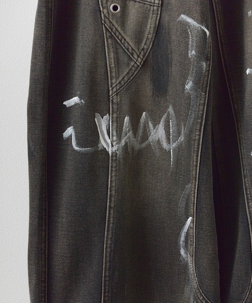Theater code(シアターコード)の「【20%OFF】irregular switching graffiti denim pants / 切替 グラフィック デニムパンツ 2026年春夏(デニムパンツ・メンズ・ブラック・FREE)」の2枚目の写真