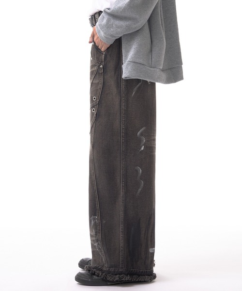 Theater code(シアターコード)の「【20%OFF】irregular switching graffiti denim pants / 切替 グラフィック デニムパンツ 2026年春夏(デニムパンツ・メンズ・ブラック・FREE)」の5枚目の写真