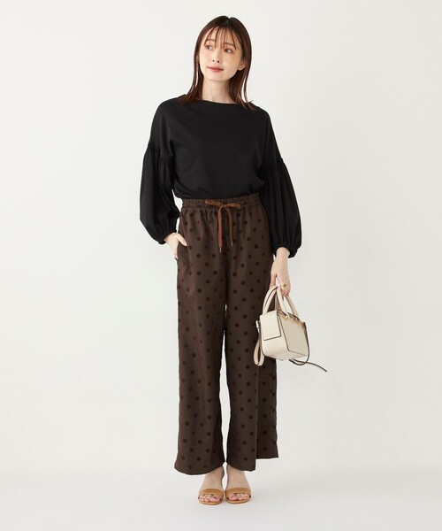 SHIPS Colors(シップス カラーズ)の「SHIPS Colors:〈洗濯機可能〉シルケットスムース ボリュームスリーブ トップス◇(Tシャツ/カットソー・レディース・オフホワイト/ブラック/ブラウン・ONE SIZE)」の17枚目の写真