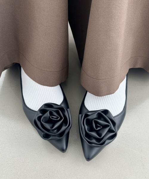 Heather（ヘザー）の「ローズフラットパンプス　133233（パンプス・レディース・ブラック/シルバー・S/M/L）」の2枚目の写真