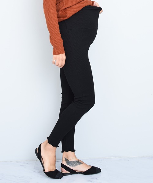 CHOCOA（チョコア）の「裾メロウリブレギンスレギンス（マタニティウェア/グッズ・レディース・ブラック/ベージュ/グレー・FREE）」の4枚目の写真