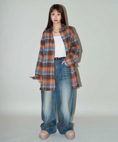 PUBLUX（パブリュクス）の「PUBLUX/パブリュクス Dirty denim pants/汚し加工デニムパンツ(限定展開)（デニムパンツ・メンズ・ブルー/ブラック・SMALL/MEDIUM/LARGE）」の14枚目の写真
