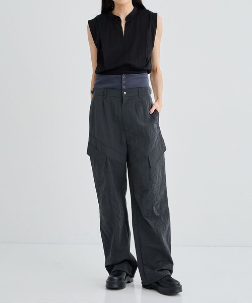 IHNN（イン）の「【IHNN/イン】LAYERD NYLON PANTS/レイヤードナイロンパンツ（その他パンツ・レディース・ブラック・36/38）」の7枚目の写真