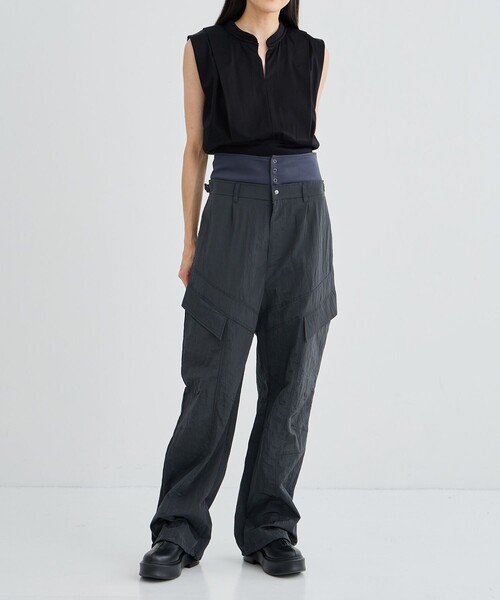 IHNN（イン）の「【IHNN/イン】LAYERD NYLON PANTS/レイヤードナイロンパンツ（その他パンツ・レディース・ブラック・36/38）」の6枚目の写真