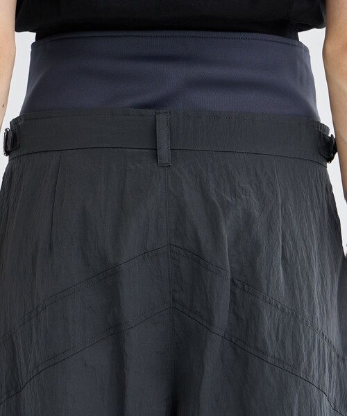 IHNN（イン）の「【IHNN/イン】LAYERD NYLON PANTS/レイヤードナイロンパンツ（その他パンツ・レディース・ブラック・36/38）」の14枚目の写真