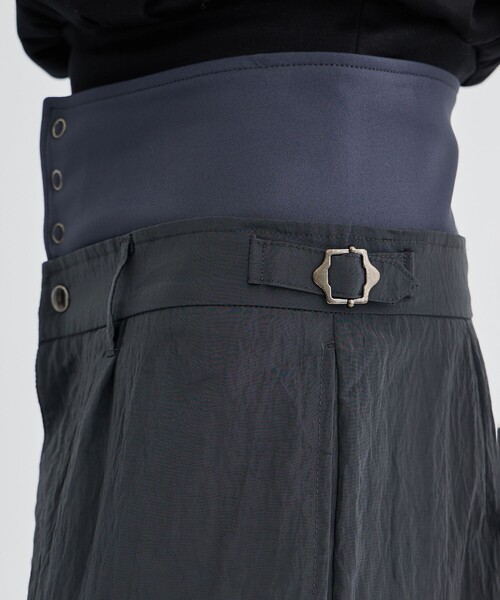 IHNN（イン）の「【IHNN/イン】LAYERD NYLON PANTS/レイヤードナイロンパンツ（その他パンツ・レディース・ブラック・36/38）」の9枚目の写真