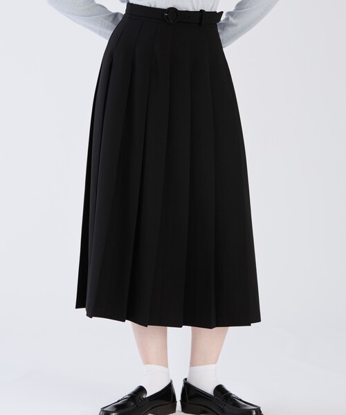To b. by agnes b.(トゥービーバイアニエスベー)の「ダブルクロス プリーツ スカート(スカート・レディース・ブラック・38/36/40)」の1枚目の写真