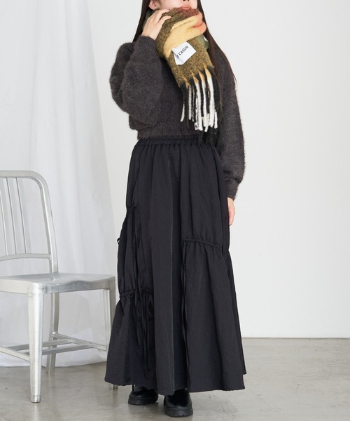 RAY CASSIN(レイカズン)の「チェック柄大判マフラー(マフラー・レディース・ブルー系その他2/ホワイト系その他2/ピンク系その他2/オレンジ系その他2・FREE)」の12枚目の写真