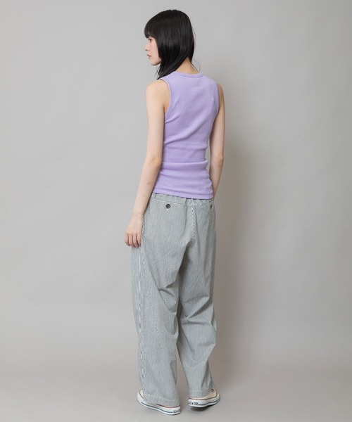 Munich（ミューニック）の「コットンリブノースリーブプルオーバー（タンクトップ・レディース・ダークグレー/ピンク/ホワイト/グレイッシュベージュ/ブルーグレー/ブラック/ラベンダー・FREE）」の10枚目の写真