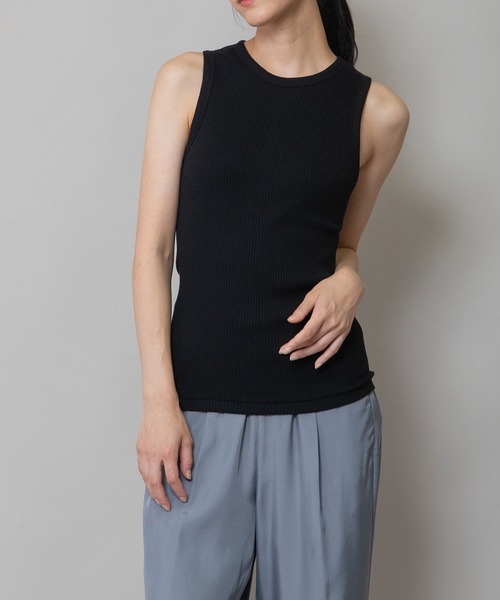 Munich（ミューニック）の「コットンリブノースリーブプルオーバー（タンクトップ・レディース・ダークグレー/ピンク/ホワイト/グレイッシュベージュ/ブルーグレー/ブラック/ラベンダー・FREE）」の22枚目の写真