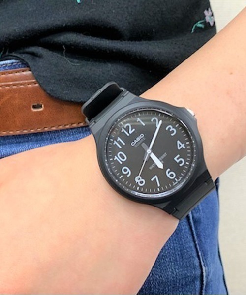 CASIO(カシオ)の「【CASIO(カシオ)】 シンプルアナログ(アナログ腕時計・メンズ・ブラック系その他/ホワイト/オレンジ/ブルー/ブラック/ブラック系その他3/ホワイト系その他/グリーン/ブラック系その他2・FREE)」の5枚目の写真