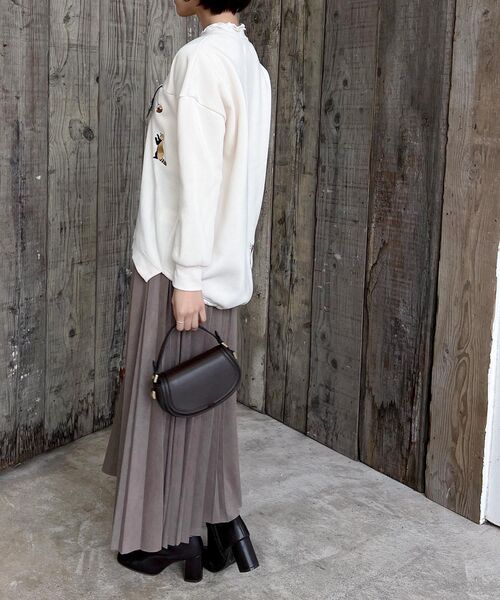 rps（アールピーエス）の「ブラブラ動物刺繍裾ドロスト裏起毛プルオーバー（スウェット・レディース・アイボリー/チャコールグレー/杢グレー/ホワイト系その他4/グレー系その他2・フリー）」の16枚目の写真