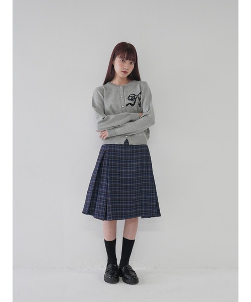 Uenui(ウニュイ)の「【 cunii 】ワンポイント リボン シンプル パール カーディガン(カーディガン/ボレロ・レディース・グレー/ベージュ/ピンク/ブラック・FREE)」の12枚目の写真