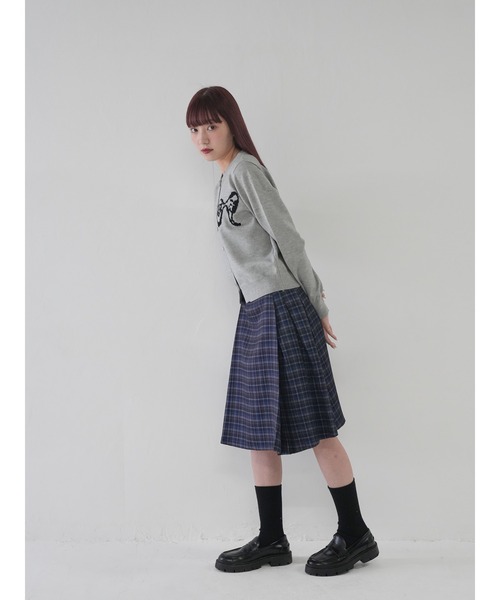 Uenui(ウニュイ)の「【 cunii 】ワンポイント リボン シンプル パール カーディガン(カーディガン/ボレロ・レディース・グレー/ベージュ/ピンク/ブラック・FREE)」の16枚目の写真