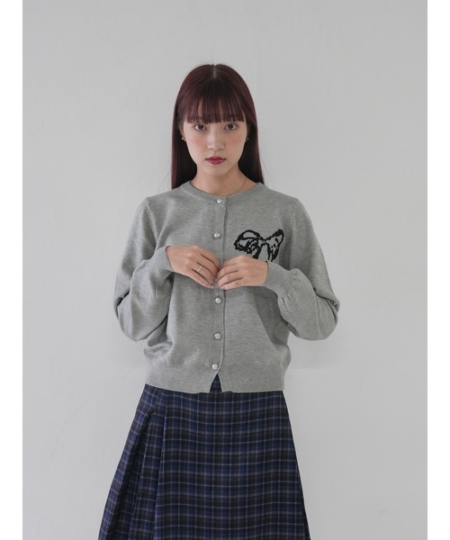 Uenui(ウニュイ)の「【 cunii 】ワンポイント リボン シンプル パール カーディガン(カーディガン/ボレロ・レディース・グレー/ベージュ/ピンク/ブラック・FREE)」の22枚目の写真