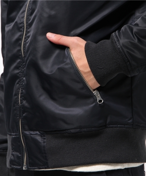 CIAOPANIC TYPY(チャオパニックティピー)の「ナイロンヘビーツイルMA-1(ブルゾン・メンズ・オリーブ/ネイビー・LARGE/SMALL/MEDIUM)」の8枚目の写真