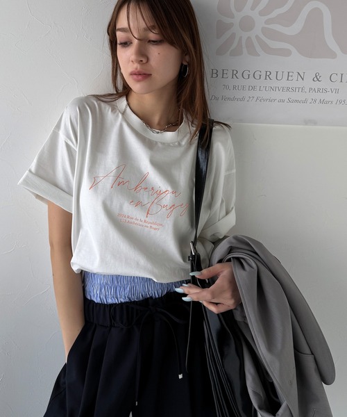 classicalelf(クラシカルエルフ)の「大人カジュアルに映える。綿100%胸元筆記体ロゴなめらかシルケット風Tシャツ(半袖)(Tシャツ/カットソー・レディース・ブラウン/ブルーグレー/オートミール/チャコール/オフホワイト・X-LARGE/SMALL/MEDIUM/LARGE)」の9枚目の写真