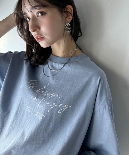 classicalelf(クラシカルエルフ)の「大人カジュアルに映える。綿100%胸元筆記体ロゴなめらかシルケット風Tシャツ(半袖)(Tシャツ/カットソー・レディース・ブラウン/ブルーグレー/オートミール/チャコール/オフホワイト・X-LARGE/SMALL/MEDIUM/LARGE)」の19枚目の写真
