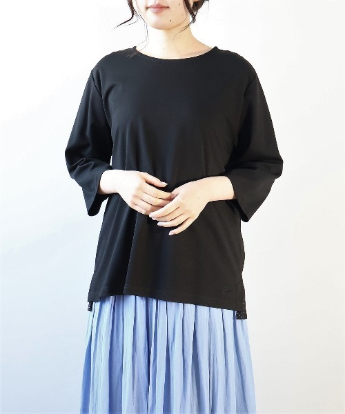 MB mint breeze(エムビーミントブリーズ)の「【L~5L 大きいサイズ】ライトポンチ7分袖プルオーバー(Tシャツ/カットソー・レディース・オフホワイト/ピンク/ブラック/ライトグレー・LL/3L/4L/5L)」の1枚目の写真