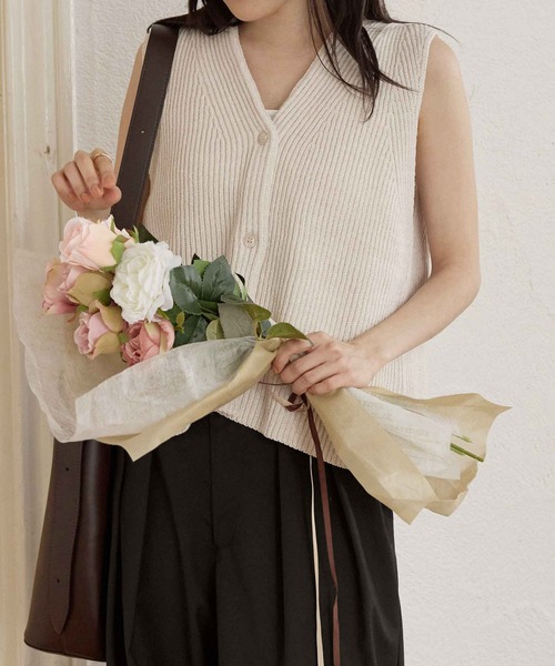 CHAN ME(チャンミ)の「ミックスニットベスト(ニット/セーター・レディース・グレー/ブラック/アイボリー・MEDIUM/LARGE)」の10枚目の写真