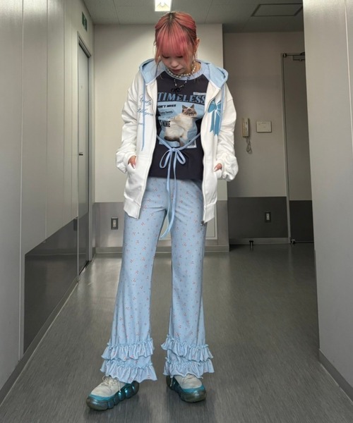 Candy Stripper(キャンディストリッパー)の「CANDYS CLUB フーディ(パーカー・レディース・ライトブルー/オフホワイト/ピンク・FREE)」の20枚目の写真