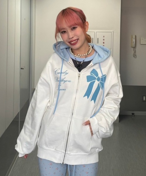 Candy Stripper(キャンディストリッパー)の「CANDYS CLUB フーディ(パーカー・レディース・ライトブルー/オフホワイト/ピンク・FREE)」の13枚目の写真