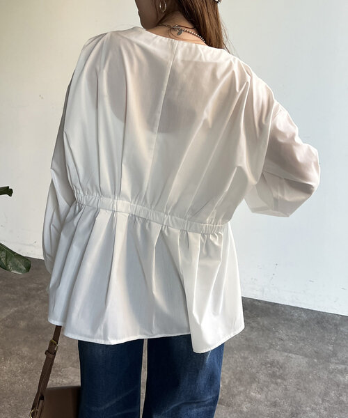 Chez toi（シェトワ）の「ペプラムチュニックブラウス（シャツ/ブラウス・レディース・オフホワイト/ブラック/サックスブルー・FREE）」の18枚目の写真