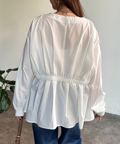 Chez toi（シェトワ）の「ペプラムチュニックブラウス（シャツ/ブラウス・レディース・オフホワイト/ブラック/サックスブルー・FREE）」の19枚目の写真