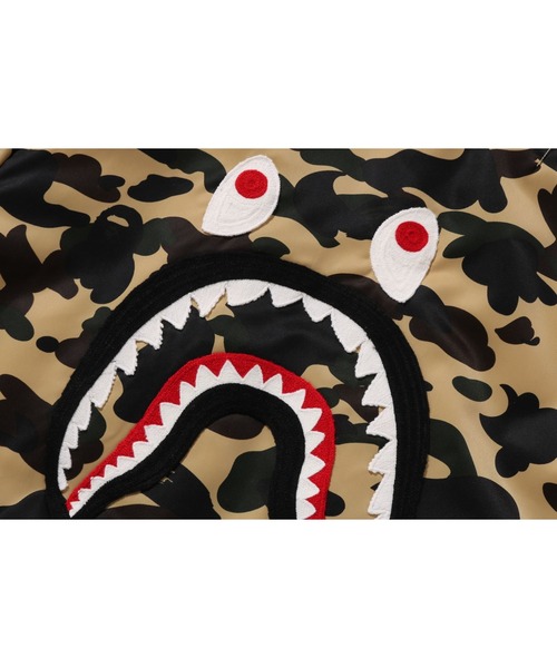 A BATHING APE(アベイシングエイプ)の「1ST CAMO SHARK MA-1 JACKET(MA-1・メンズ・グリーン/イエロー・X-LARGE/MEDIUM/XX-LARGE/SMALL/LARGE)」の12枚目の写真