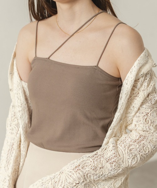 raffime（ラフィミー）の「アシメネックカップ付きインナーキャミソール（キャミソール・レディース・アイボリー/モカ/カーキ/ブラック/ホワイト系その他2/ブラック系その他/ダークブラウン/グレー・フリー/ショート丈）」の7枚目の写真