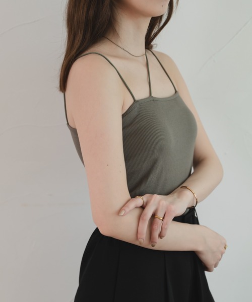raffime（ラフィミー）の「アシメネックカップ付きインナーキャミソール（キャミソール・レディース・アイボリー/モカ/カーキ/ブラック/ホワイト系その他2/ブラック系その他/ダークブラウン/グレー・フリー/ショート丈）」の17枚目の写真