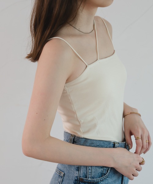 raffime（ラフィミー）の「アシメネックカップ付きインナーキャミソール（キャミソール・レディース・アイボリー/モカ/カーキ/ブラック/ホワイト系その他2/ブラック系その他/ダークブラウン/グレー・フリー/ショート丈）」の10枚目の写真