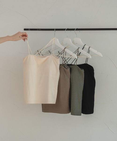 raffime（ラフィミー）の「アシメネックカップ付きインナーキャミソール（キャミソール・レディース・アイボリー/モカ/カーキ/ブラック/ホワイト系その他2/ブラック系その他/ダークブラウン/グレー・フリー/ショート丈）」の9枚目の写真