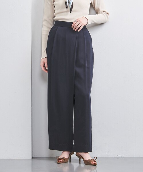 UNITED ARROWS(ユナイテッドアローズ)の「サテンラップ ワイドパンツ(その他パンツ・レディース・オフホワイト/ネイビー/ベージュ・34/40/38/36)」の3枚目の写真