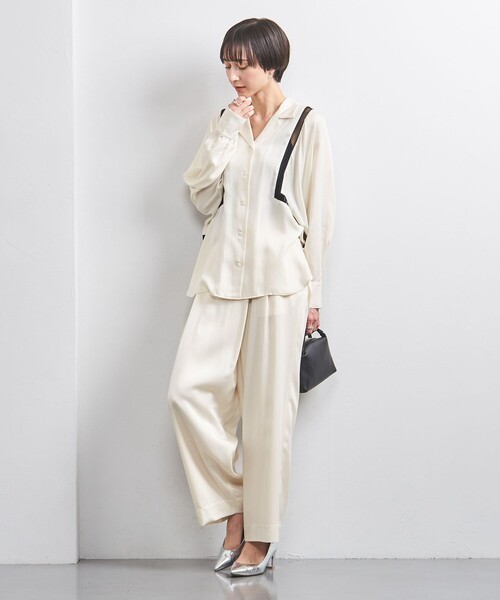 UNITED ARROWS(ユナイテッドアローズ)の「サテンラップ ワイドパンツ(その他パンツ・レディース・オフホワイト/ネイビー/ベージュ・34/40/38/36)」の8枚目の写真