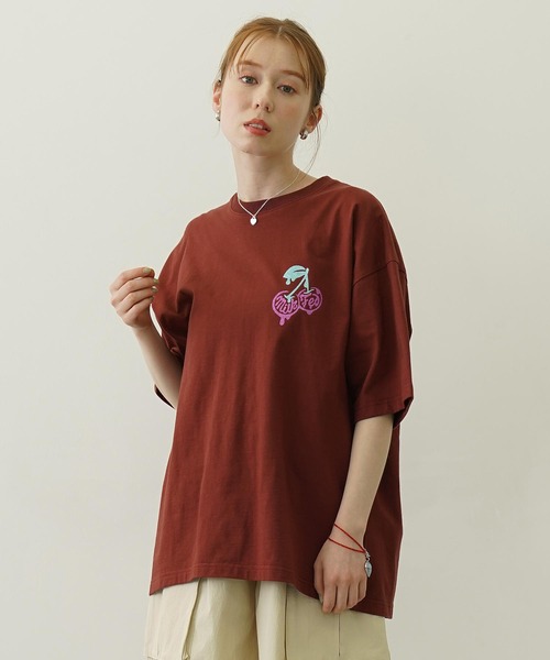 MILKFED.(ミルクフェド)の「GLITTER MELTY CHERRIES S/S TEE(Tシャツ/カットソー・レディース・ブラウン/チャコール/オートミール・L/M)」の11枚目の写真