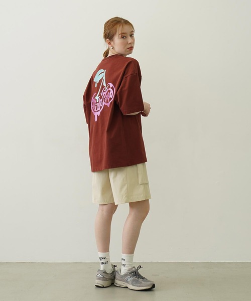 MILKFED.(ミルクフェド)の「GLITTER MELTY CHERRIES S/S TEE(Tシャツ/カットソー・レディース・ブラウン/チャコール/オートミール・L/M)」の13枚目の写真