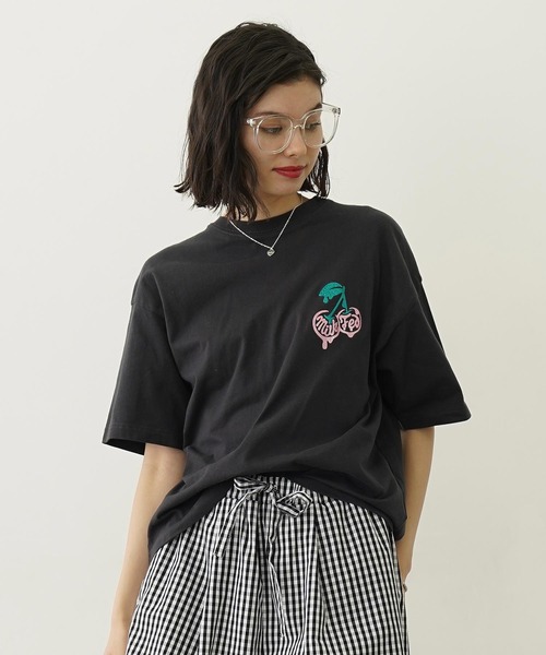 MILKFED.(ミルクフェド)の「GLITTER MELTY CHERRIES S/S TEE(Tシャツ/カットソー・レディース・ブラウン/チャコール/オートミール・L/M)」の16枚目の写真