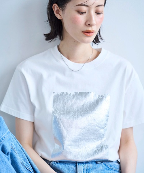 meilmada(メイルマダ)の「箔プリントTシャツ(Tシャツ/カットソー・レディース・ホワイト/チャコールグレー・FREE)」の7枚目の写真