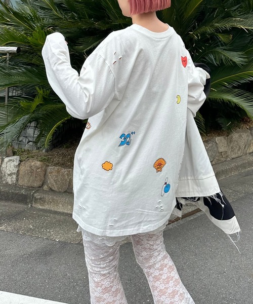 Alley Tokyo(アリートーキョー)の「落書きいっぱいヴィンテージっぽロンT(Tシャツ/カットソー・レディース・オフホワイト/スミクロ・FREE)」の22枚目の写真