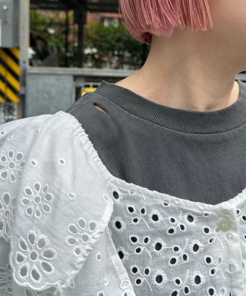 Alley Tokyo(アリートーキョー)の「落書きいっぱいヴィンテージっぽロンT(Tシャツ/カットソー・レディース・オフホワイト/スミクロ・FREE)」の4枚目の写真