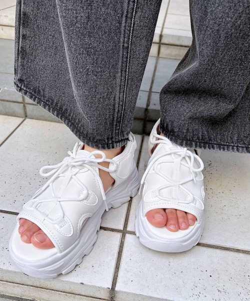 INGNI（イング）の「レースUPボリュームスポサン（サンダル・レディース・ブラック/ベージュ/オフホワイト・M/L）」の10枚目の写真