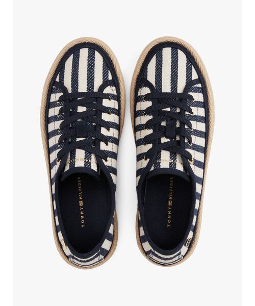 TOMMY HILFIGER（トミーヒルフィガー）の「バルカロペストライプスニーカー（スニーカー・レディース・ネイビー・23cm/23.5cm/24cm）」の3枚目の写真