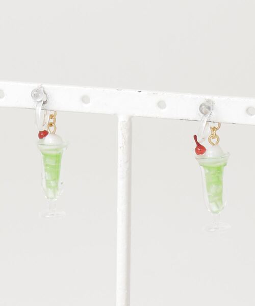 gargle(ガーグル)の「gargle ガーグル:ミニチュアアートシリーズ クリームソーダ イヤリング(イヤリング・レディース・グリーン/ブルー・FREE)」の8枚目の写真
