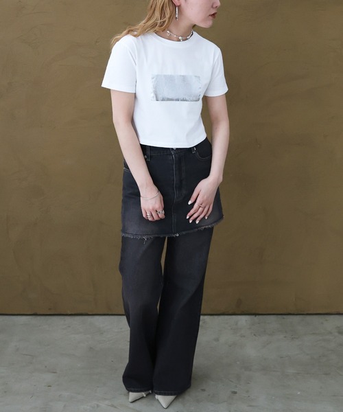 Mili affinity(ミリアフィニティー)の「シルバー箔プリントコンパクトTシャツ(Tシャツ/カットソー・レディース・ブラック×シルバー/ホワイト×シルバー/ホワイト×ピンク/ホワイト×ゴールド/ブラック×ゴールド・FREE)」の21枚目の写真